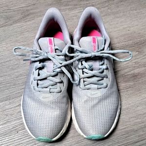 Women's Nike Sneakers size 6.5